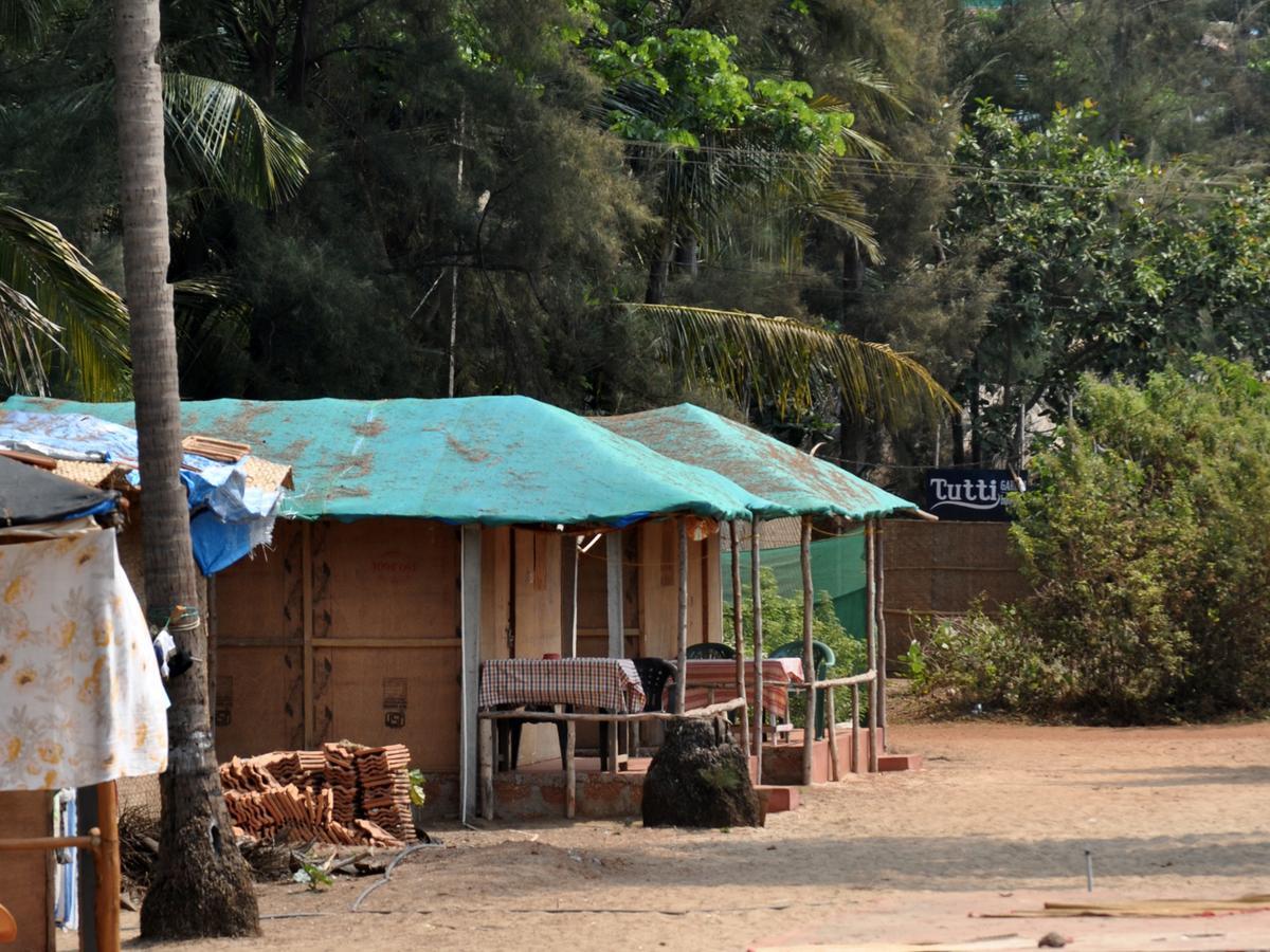 Hotel Tutti Garden Bungalows Mormugao Exterior foto