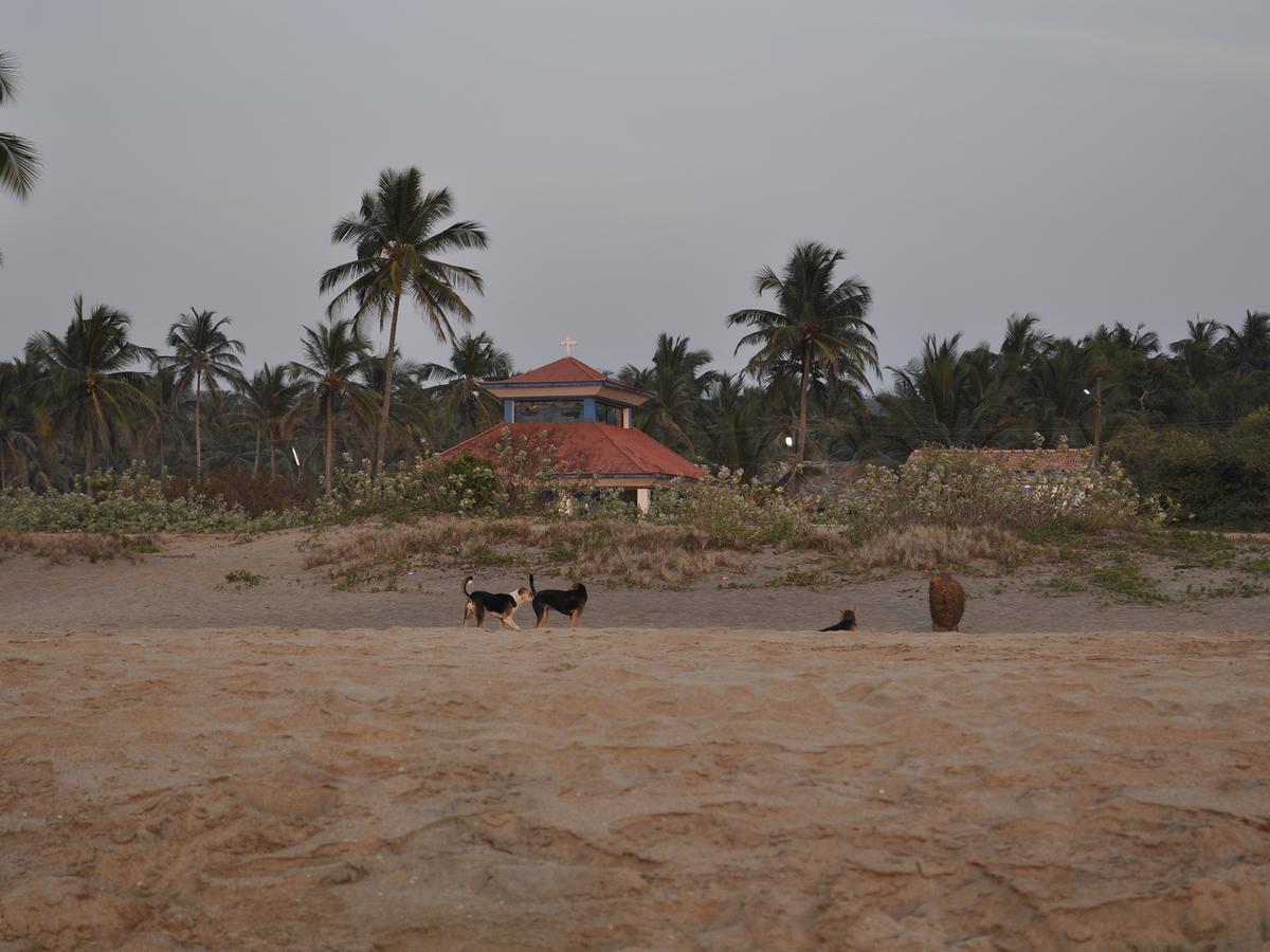 Hotel Tutti Garden Bungalows Mormugao Exterior foto